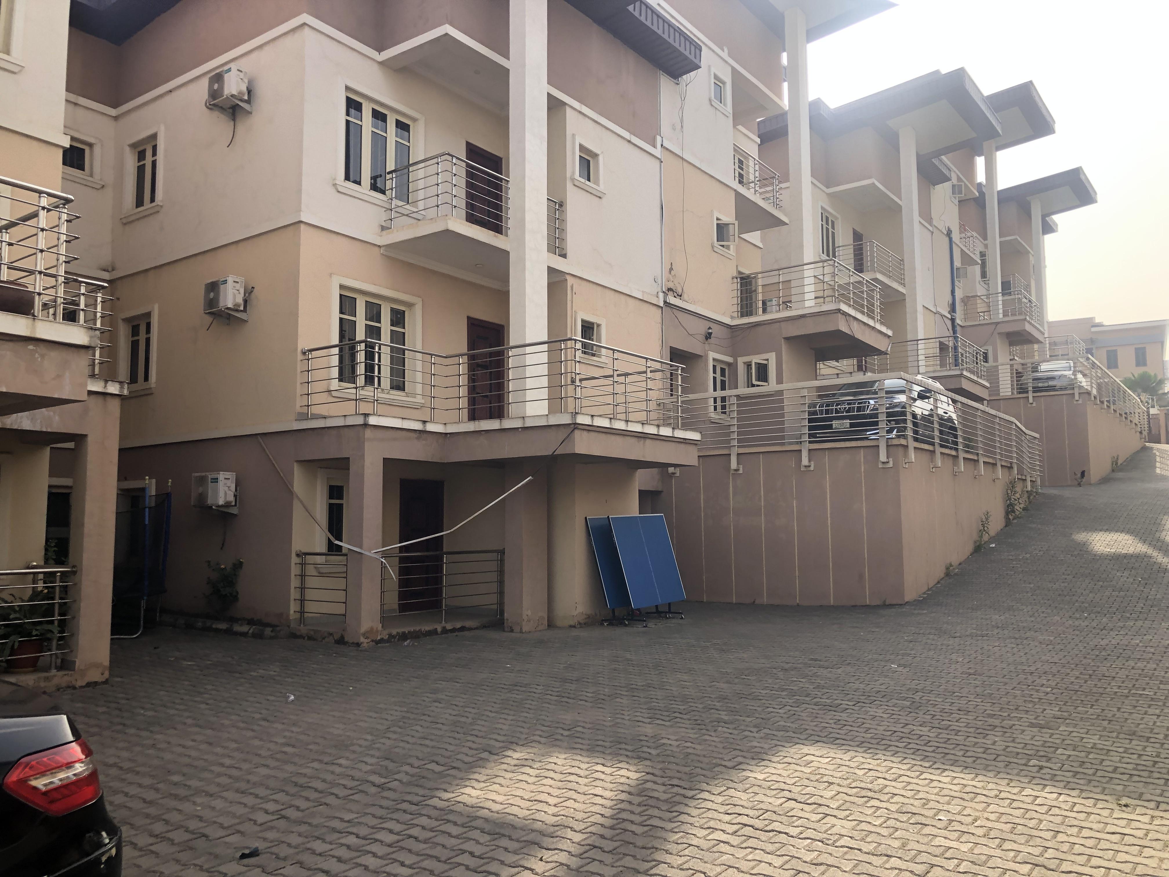 7 bedroom luxury terrace for rent